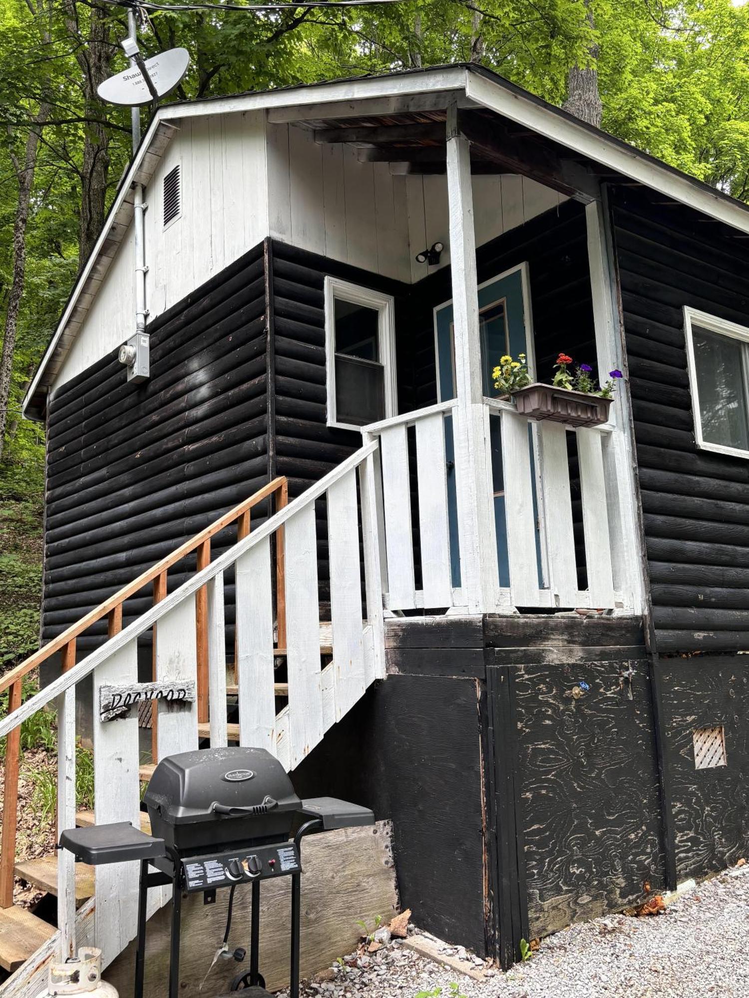 Lakefront Hideaway Resort Каварта-Лейкс Экстерьер фото